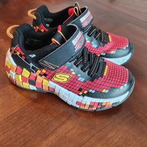 SKECHERS BOYS SHOES SIZE 12